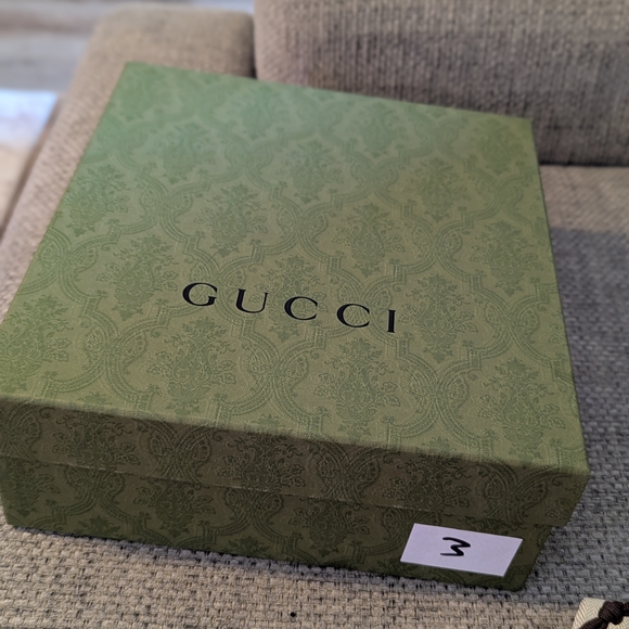 Gucci Green Patterned Box - Picture 2 of 4